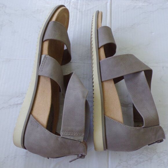 Euro soft gray platform Sport sandals 10 - Picture 9 of 10
